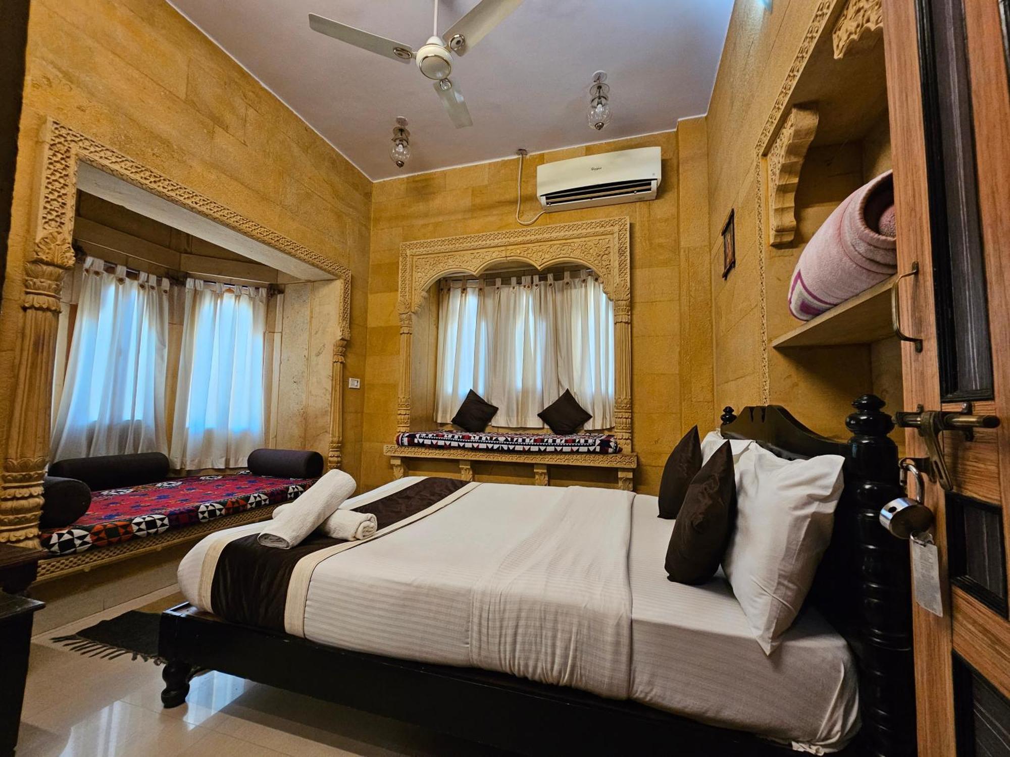 Hotel Royal Haveli Jaisalmer Ngoại thất bức ảnh