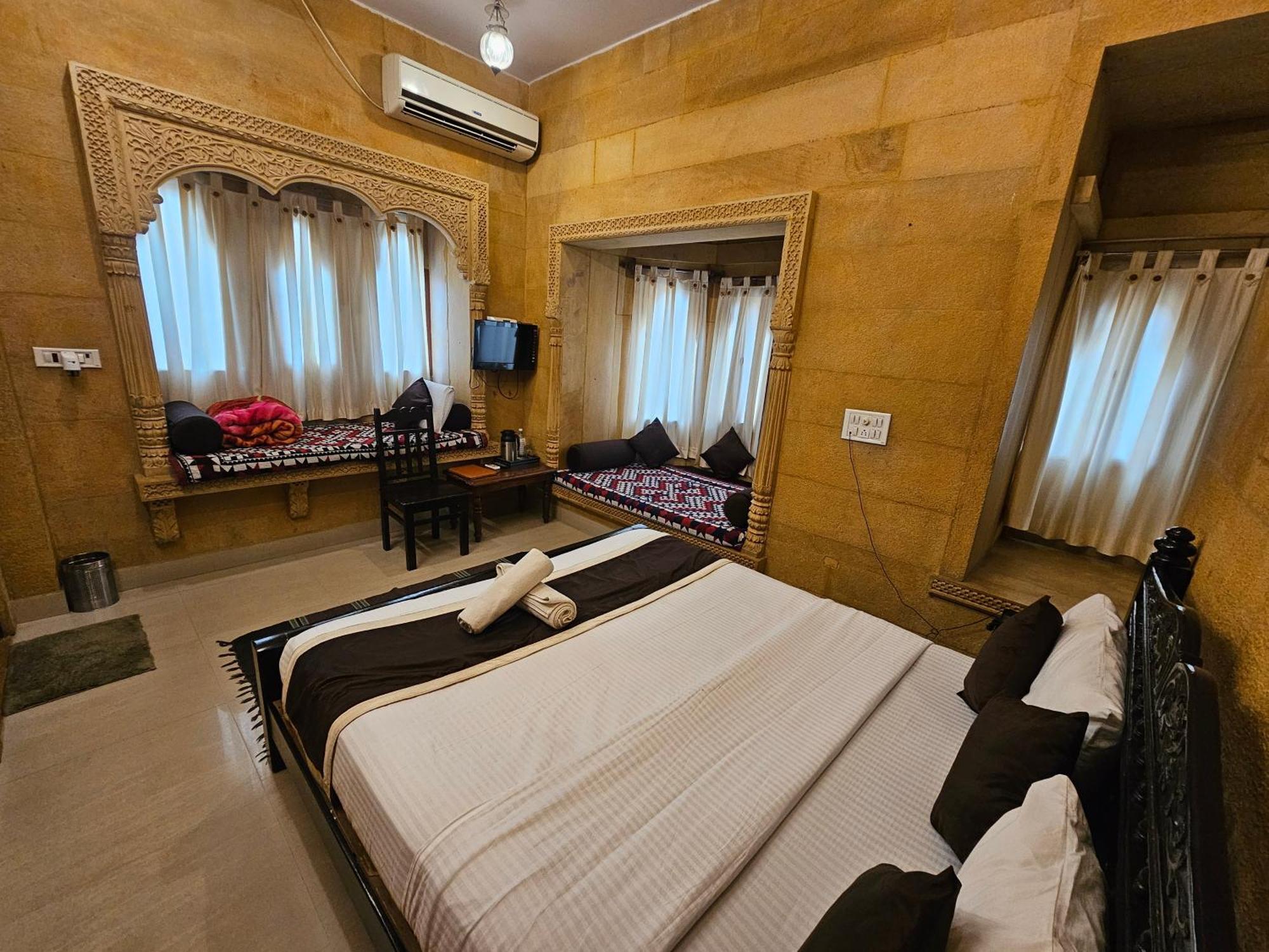Hotel Royal Haveli Jaisalmer Ngoại thất bức ảnh