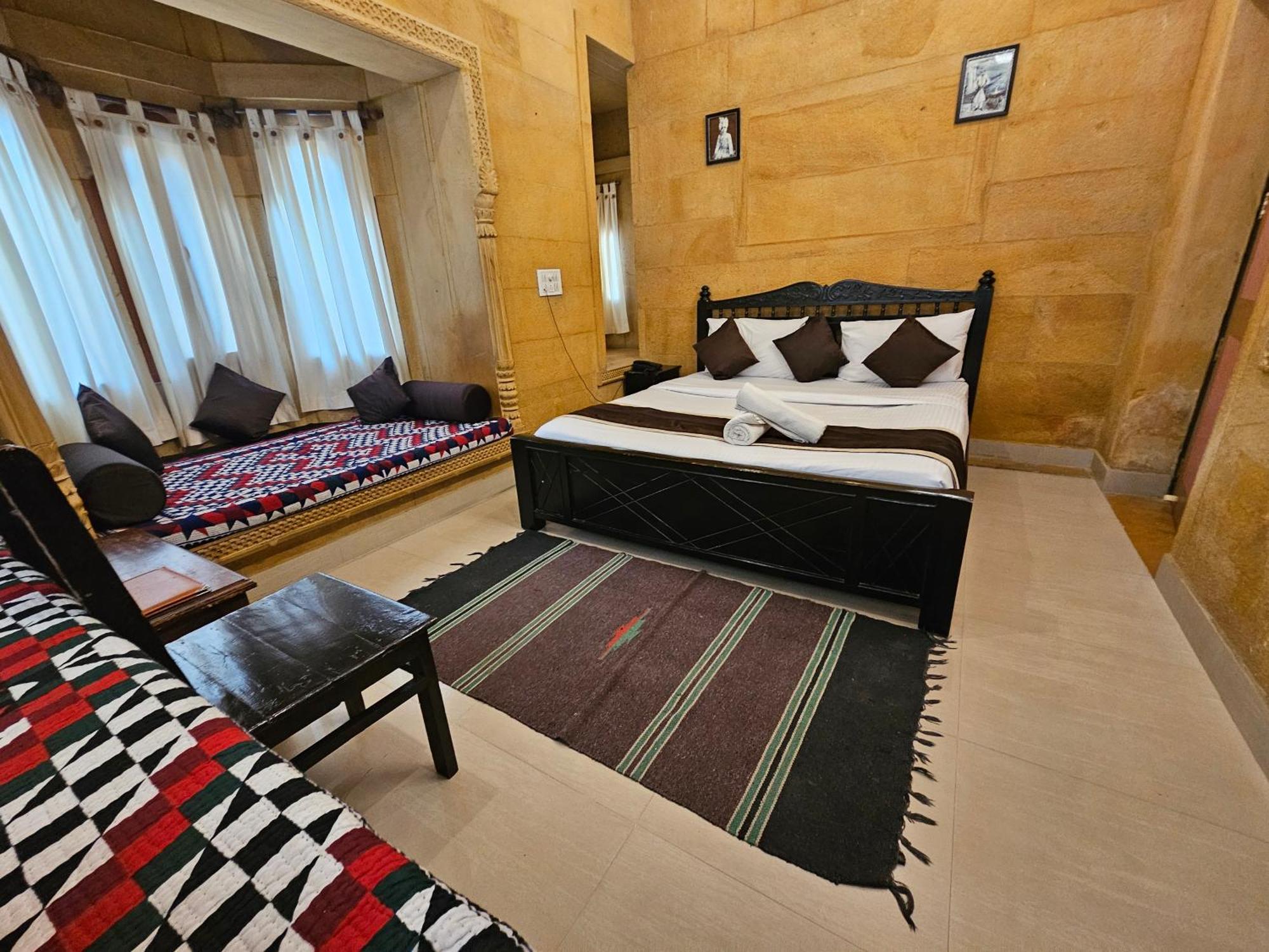 Hotel Royal Haveli Jaisalmer Ngoại thất bức ảnh